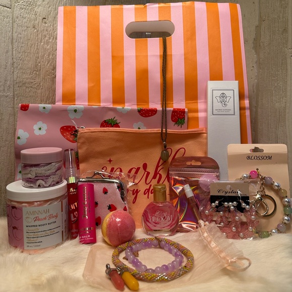 Accessories - Sparkle & Bloom Fish Fam GiftAway Set